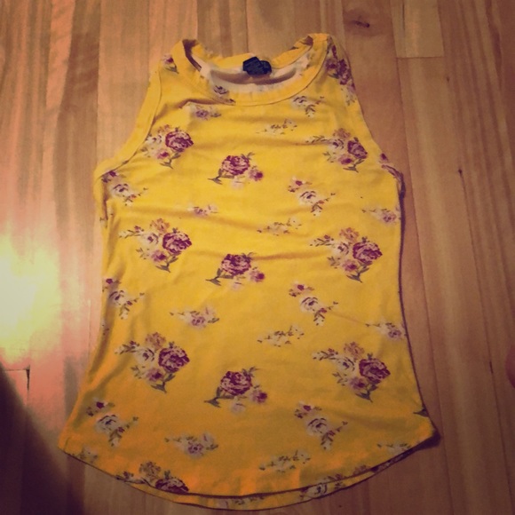 Tanktop - Picture 1 of 1